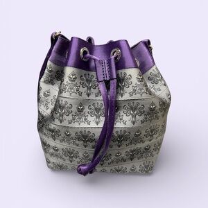 Harvey’s Haunted Mansion Parkhopper